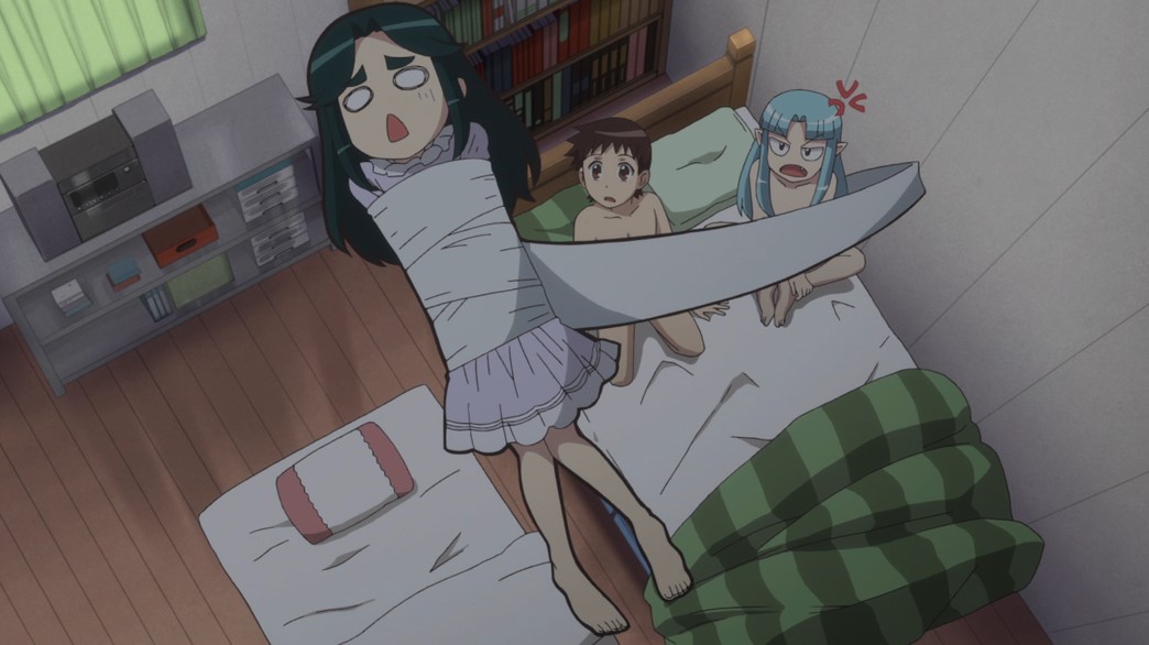 Tsugumomo Episode 12 Kazuya and Kiriha in bed nude grabbing Kukuri