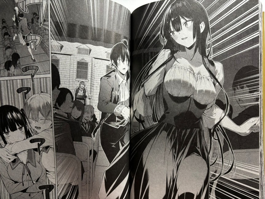 Please Put Them On, Takamine san Volume 5 Takane and Shirota running through the audience